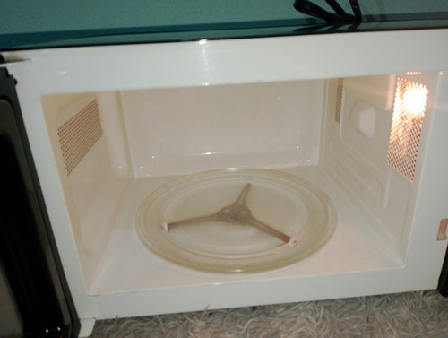 Horno De Microondas Usado Marca Daewoo Tamaño Chico (d12) (Reacondicionado)