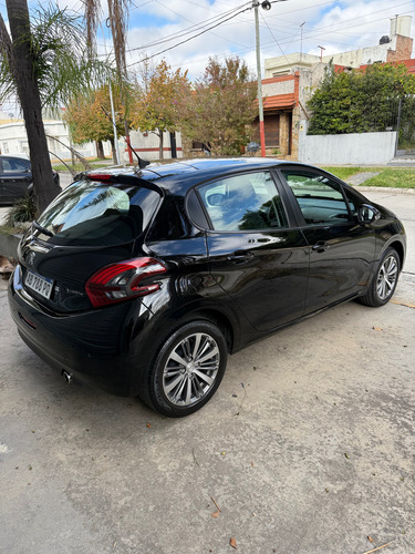 Peugeot 208 1.6 Allure