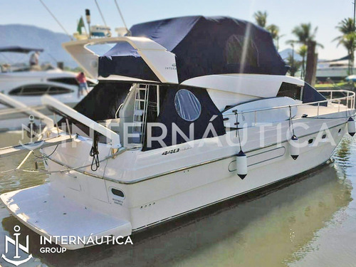 Imagem 7 de 18 de Oceanic 40 1996 Azimut Ferretti Cimitarra