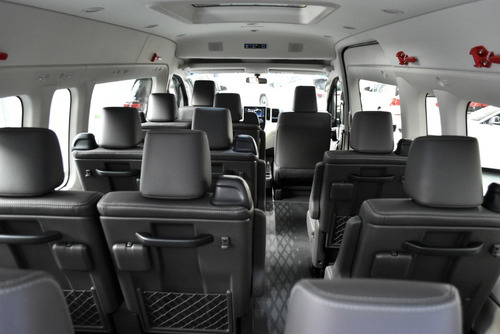 Imagen 12 de 22 de Toyota Hiace 2.8 Tdi Commuter 6at 14a