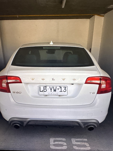 Volvo S60 T5 R-desing
