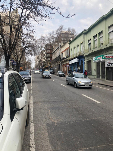 Imagen 10 de 14 de Locales Comerciales 3 Sobre Ejido Y Paysandú