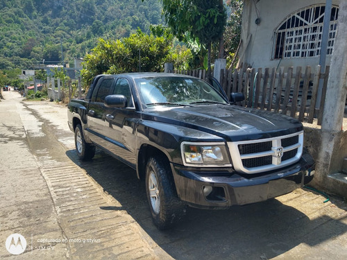Dodge Dakota Slt Crew Cab 4x2 At