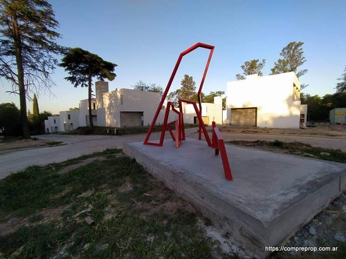 Imagen 13 de 21 de Housing La Carolina Village 3 Dor 3 Bños Oportunidad