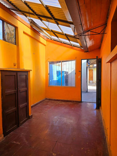 Amplia Casa Familiar Con Excelente Conectividad -la Cisterna