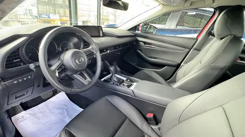 Mazda 3 Touring At Mhev (paño) 2025