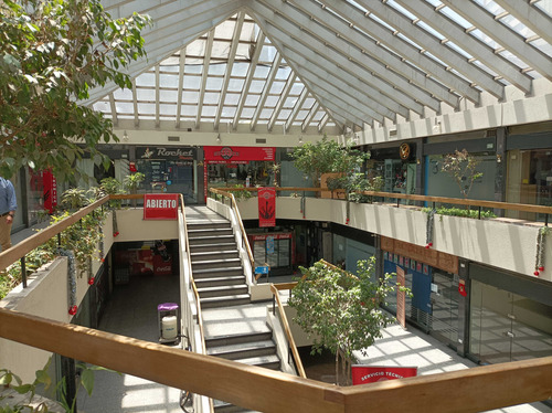 Venta Local, Galería Crown Plaza, Alameda 108 (97662)