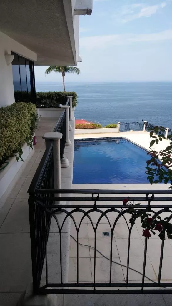 Casa En Venta En Caleta Acapulco