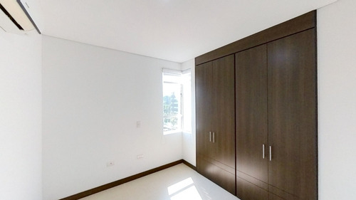 Apartamento Moderno En Condominio Campestre Altana, Barrio Pance. 131 M2, Piso 5, Ascensor, 2 Habitacioenes