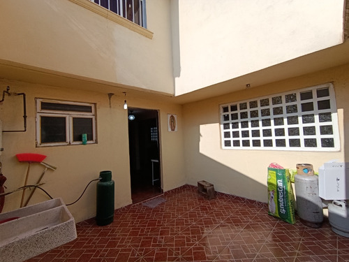 Casa 205 M², Jardines De Morelos, Ecatepec, Edo. Méx.