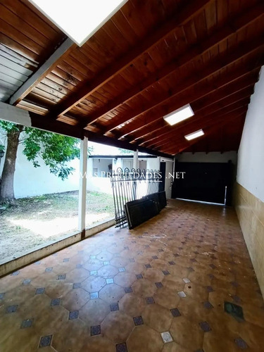 Imagen 16 de 18 de Casa En Venta De 5 Ambientes En Villa Luro
