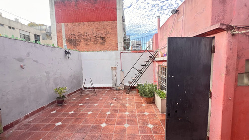 Venta Ph 4 Ambientes Con Terraza A Refaccionar En Chacarita