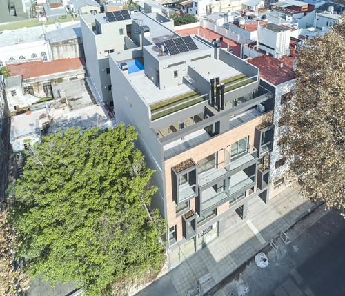 Venta Local Comercial A La Calle 66m2 En Flores Limite Caballito