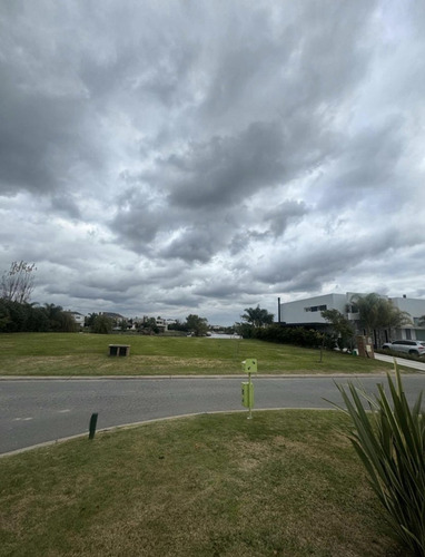 Terreno Lote En Venta En San Benito, Villanueva, Tigre