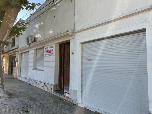 Casa En Venta Por El Centro De Durazno Con Local Comercial