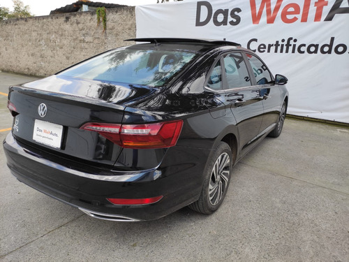 Imagen 4 de 13 de Volkswagen Jetta Highline 1.4l 150hp Tip 2019