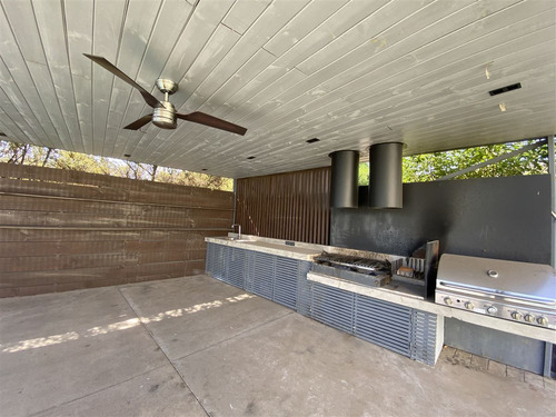 Casa En Venta De 4 Dorm. En Colina
