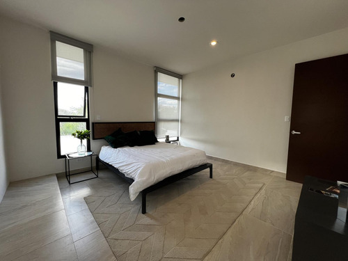 Casa En Venta Merida, Temozon Norte, 3 Hab, Cochera Y Piscina, Entrega Inmediata.