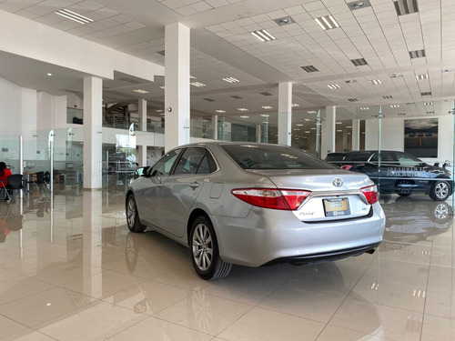 Imagen 5 de 15 de Toyota Camry 2016