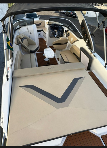Lancha Ventura 25 Com Motor Volvo 280hp 2022