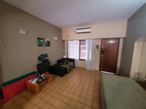 Casa En Venta En Lanus Este