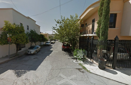 Casa Ubicada En Colonia Colinas Del Sol I, Chihuahua. Con 3 Recamaras Y 167m2. Muy Cerca De Alsuper Plus Arboledas.