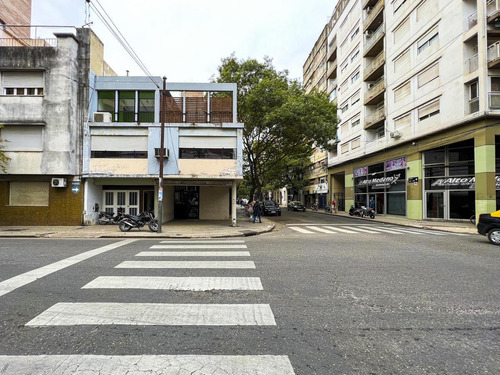 Imagen 30 de 30 de Casa En Pa Con Terraza Y Quincho Exclusivo Más Cochera En El Centro