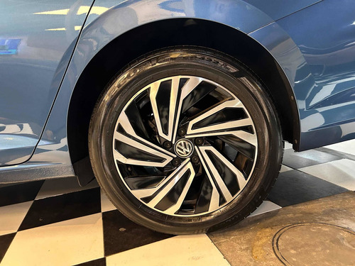 Imagen 24 de 25 de Volkswagen Vento 2021 1.4 Highline 150cv At No Passat Hybrid