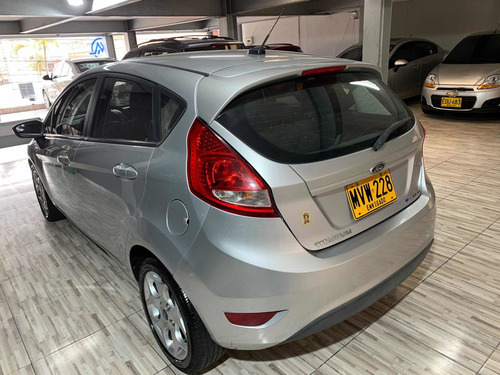 Ford Fiesta 2013 1.6 Hatchback