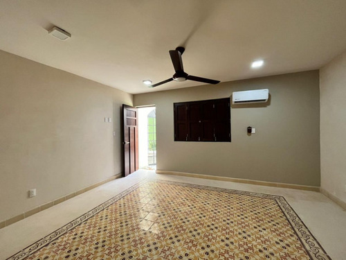 Impresionante Casa En Venta Estilo Colonial En Merida Centro (avc-2585)