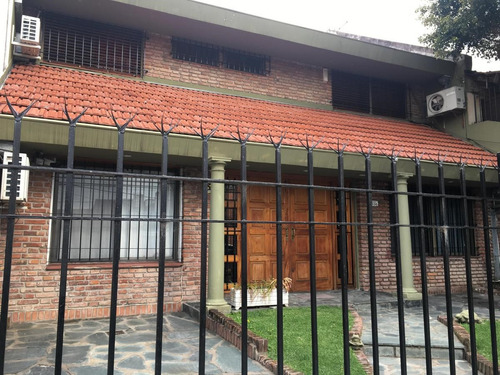 Casa Chalet  En Venta Ubicado En Beccar, San Isidro, G.b.a. Zona Norte