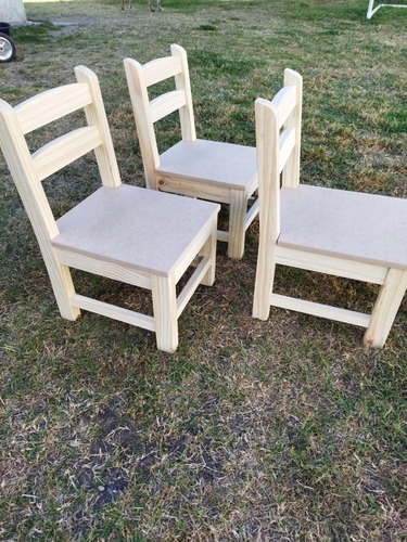 Imagen 6 de 6 de Sillas Infantiles De Madera Fuertes Y Bien Terminadas