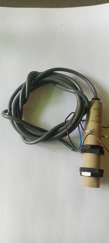 Sensor Fotoeléctrico E3f2-r2z1 