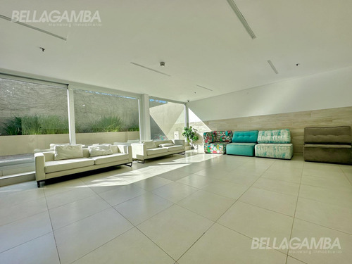 Departamento En Venta - 2 Ambientes Con Cochera Y Baulera Vicente López