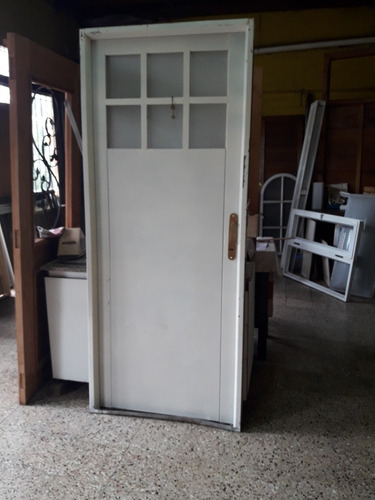 Puerta Inyectada 80x200 