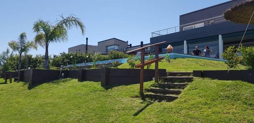 Imagen 20 de 30 de Bajo De Precio! Casa Al Lago En Venta En San Benito - Villa Nueva