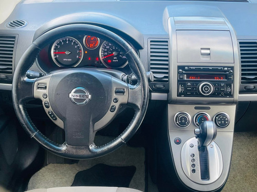 Imagem 12 de 14 de Nissan Sentra 2.0 S 16v Flex 4p Automático