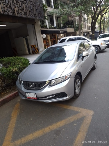 Honda Civic 1.8 Lx Sedan . At