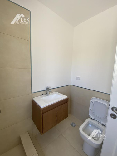 Impecable Casa Con Pileta En San Matias! Acepta Permuta Menor Valor... Mono O 2 Amb Caba