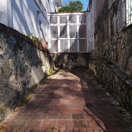Casa En Venta, La Trinidad