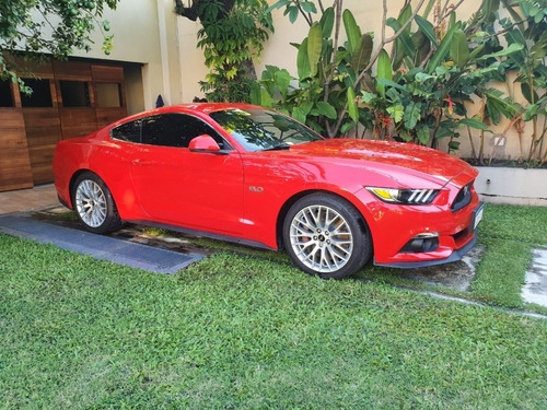 Ford Mustang V8