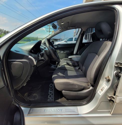 Peugeot 207 1.4 Sedan Hdi Xt