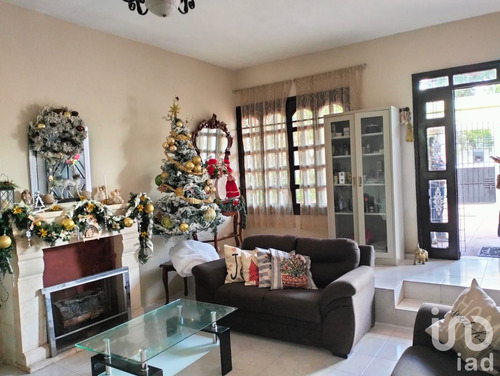 Venta Casa 4 Ambientes Manuel Avila Camacho