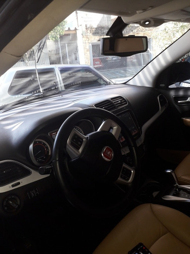 Fiat Freemont 2013 2.4 Precision 5p