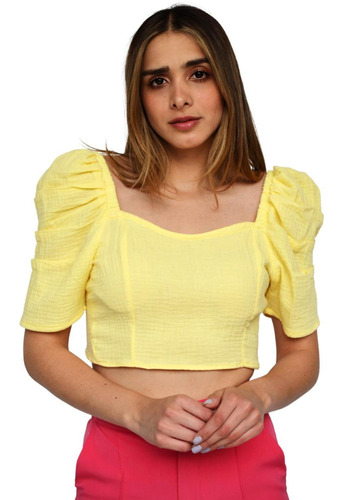 Crop Top Escote Cuadrado, Modelo 0680 (amarillo)