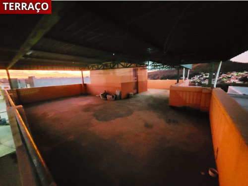 Casa De 3 Quarto, Três Banheiros , 1 Suíte,4 Salas