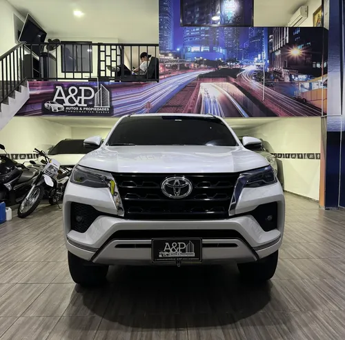 ¡ Toyota Fortuner Srv V6 4x4 Gasolina Automática 2021 !