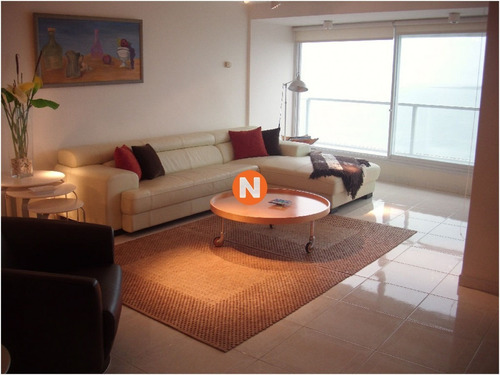 Apartamento En Venta Y Alquiler, Mansa, Punta Del Este, 3 Dormitorios.- Ref: 762