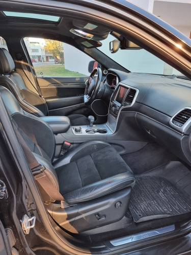 Imagen 11 de 12 de Jeep Grand Cherokee 2014 6.4 Srt-8 4x4 Mt