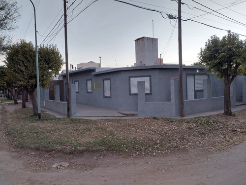 Oportunidad Vendo Casa Con Dos Dptos Banda Norte